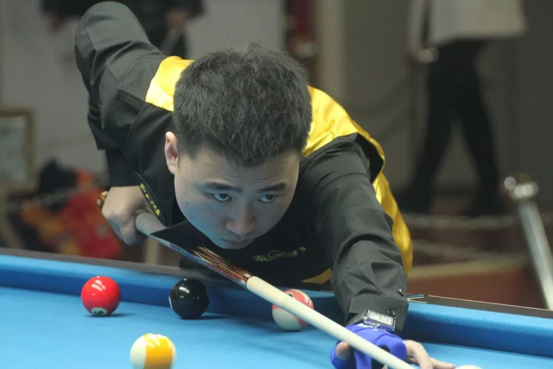 上的突出表 上的突出表